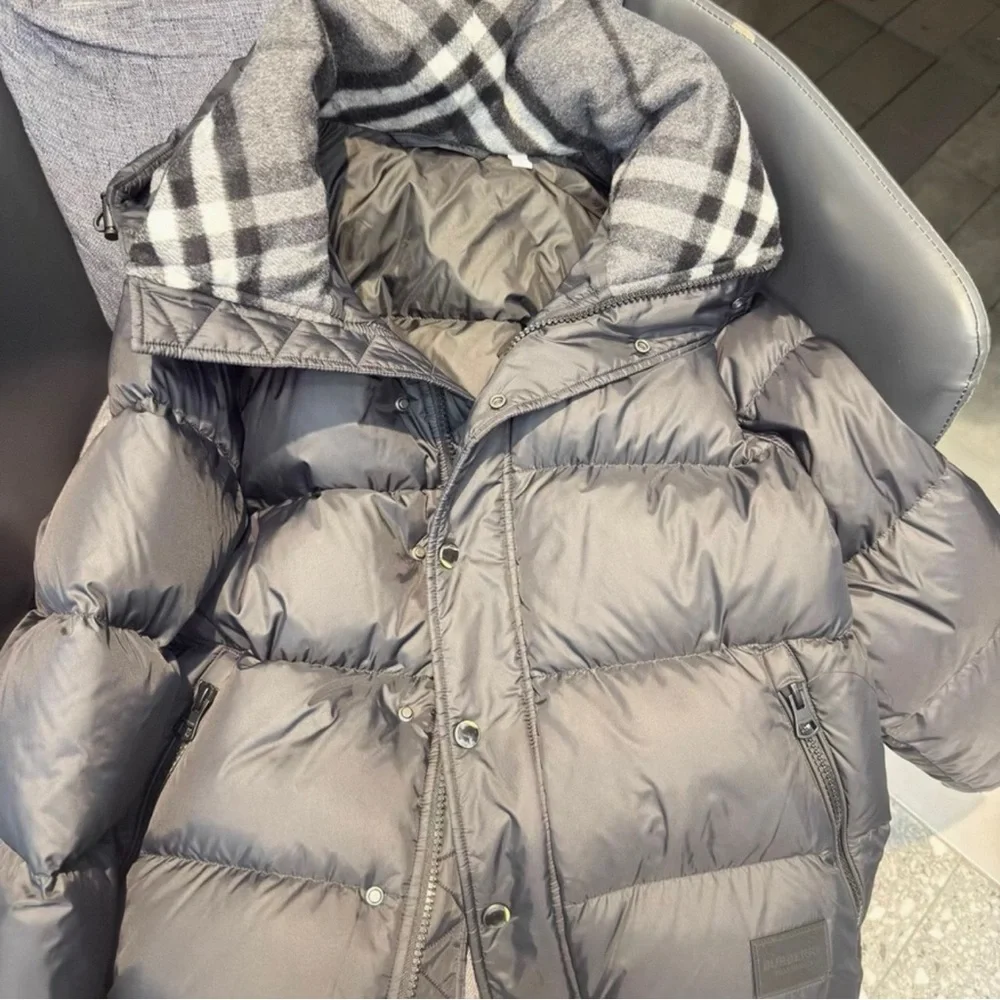 Burberry Black Puffer Jacket - Picture 2 of 8